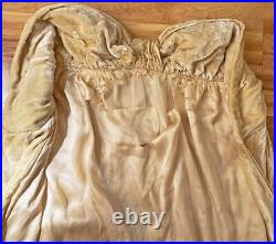 1920s cream silk velvet and gold lamé opera cape