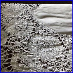 Antique French White Linen & Cluny Hand Bobbin Lace 70 Round Tablecloth Topper