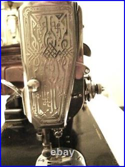 Antique Singer Electric Sewing Machine 221-1 withOriginal Case & Accessories