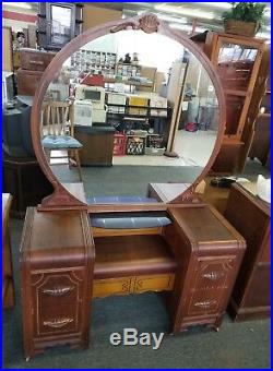Antique Vintage 4 Drawer Vanity Dresser Desk withmirror 1941 American Furniture Co