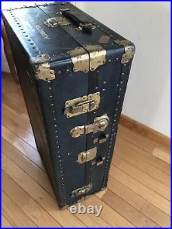 Antique Vintage Steamer Trunk Case Goldsmith Co. CHEST- Black With Hangers Drawers