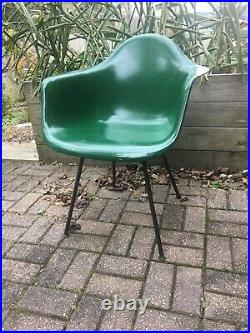 Herman Miller Eames Mid Century Modern Fiberglass Arm Shell Chair Vintage Green