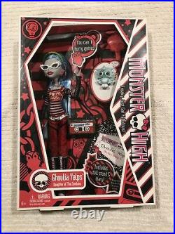 Monster High Ghoulia Yelps Original First Wave BRAND NEW SEALED Mattel 2010