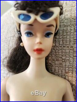VINTAGE Barbie #3 BRUNETTE PONYTAIL- Doll, box, stand, booklet, 2 ex. Outfits