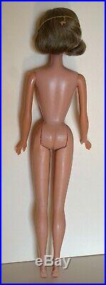 Vintage 1966 Barbie side part American Girl bend leg, minty, all original