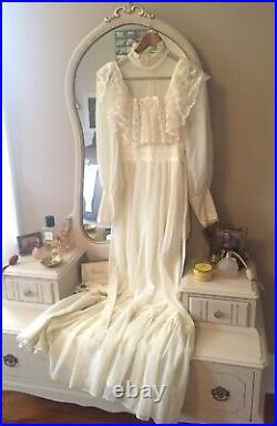 Vintage Ivory Lace Maxi Dress Boho Victorian Wedding Dress Prairie size S/M