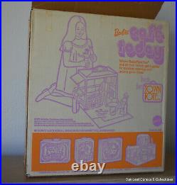 Vintage Mod 1970 Barbie CAFE TODAY #4983 Structure with Original Box