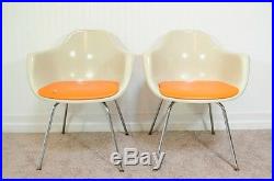 Vintage Pair of Krueger Arm Chairs Mid Century Modern Fiberglass Shell Dining